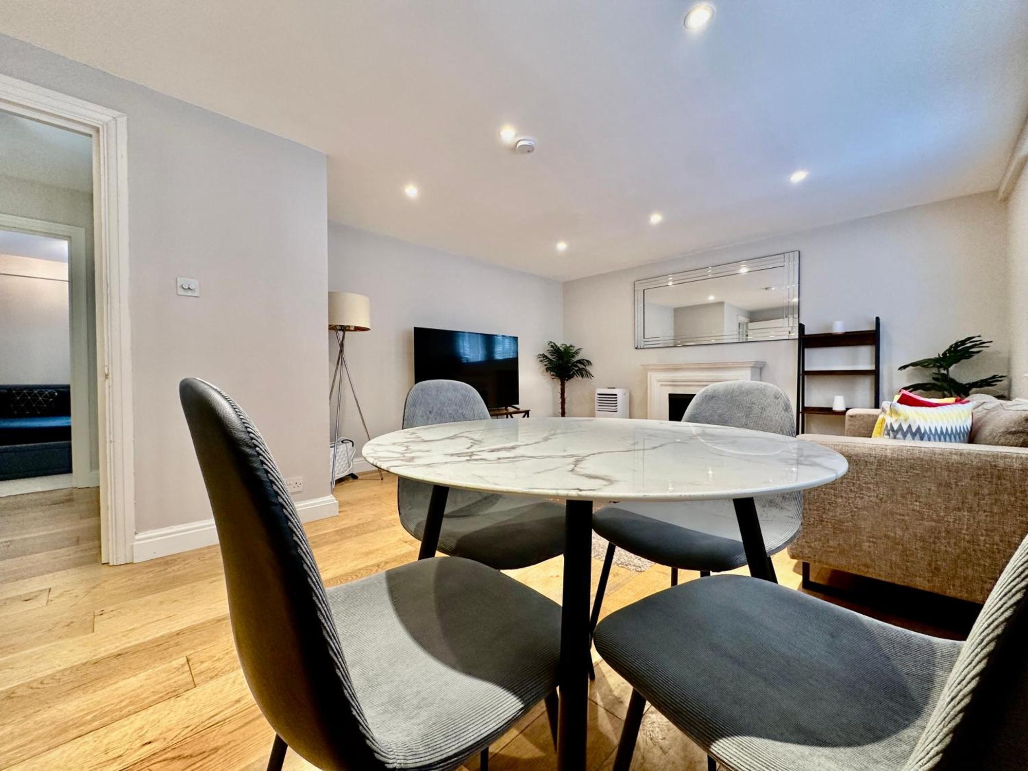 Appartamento Kensington 2bed Stucco Bright Large High Ceilings - Luxurylondonstays *