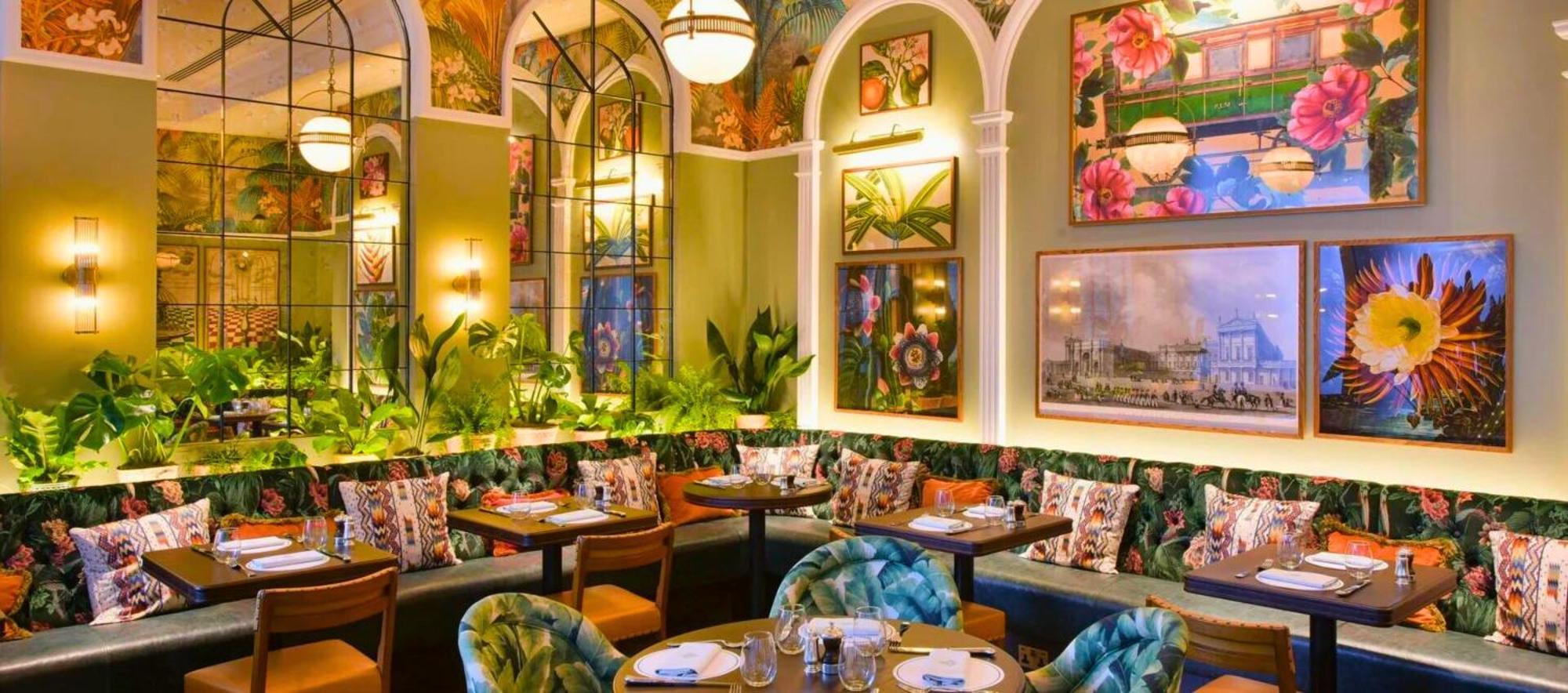 Kensington 2bed Stucco Bright Large High Ceilings - Luxurylondonstays Londra